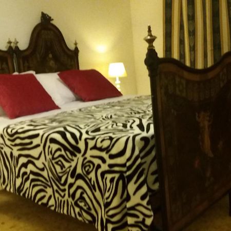 Guest House Il Marchese Del Grillo Rome Exterior photo