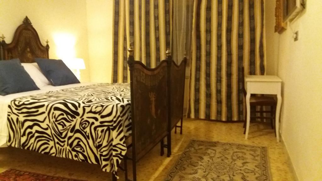 Guest House Il Marchese Del Grillo Rome Exterior photo